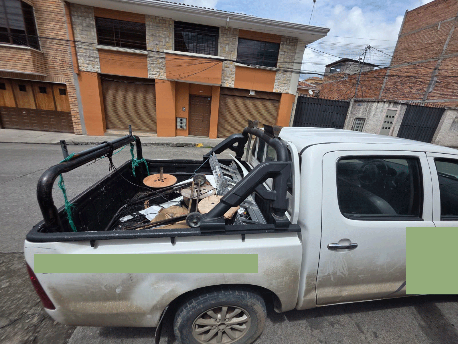 Detenido por robar una fusionadora de fibra óptica en Cuenca. Una cámara de seguridad registró el atraco.