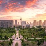 Bachilleres y profesionales de Ecuador puede aplicar a becas para estudiar en universidad de China.