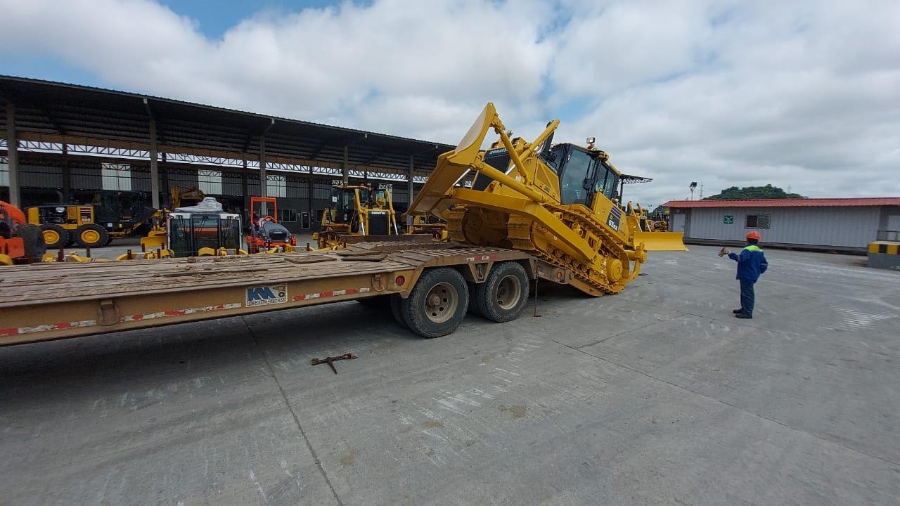 Asfaltar EP, de la Prefectura del Azuay, rematará vehículos y maquinaria.