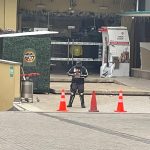 Delincuentes robaron un cajero automático en un centro comercial de Gualaceo. Ocurrió cerca de las 03:00 de este 2 de diciembre.