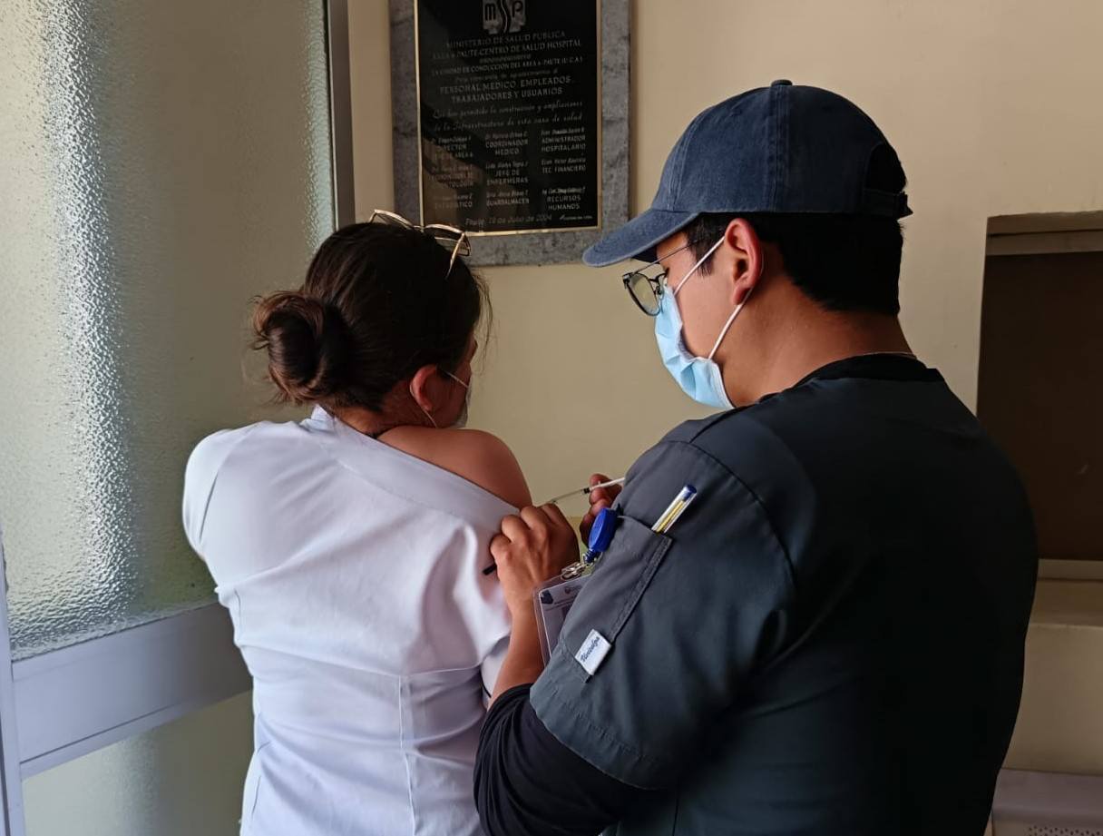 En las últimas semanas, en todo el país se han realizado jornadas de vacunación contra la influenza. Foto: MSP