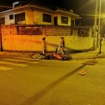 Motociclista muere en grave accidente en la Don Bosco y Doce de Octubre, en Cuenca. Otro vehículo implicado escapó.