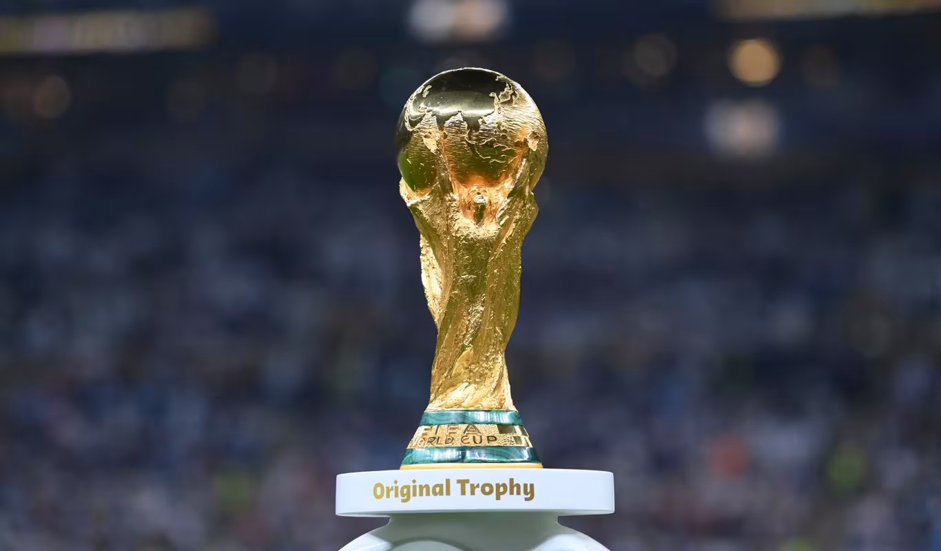 En el 2026, un equipo alzará el trofeo de fútbol más codiciado del mundo. Foto: FIFA