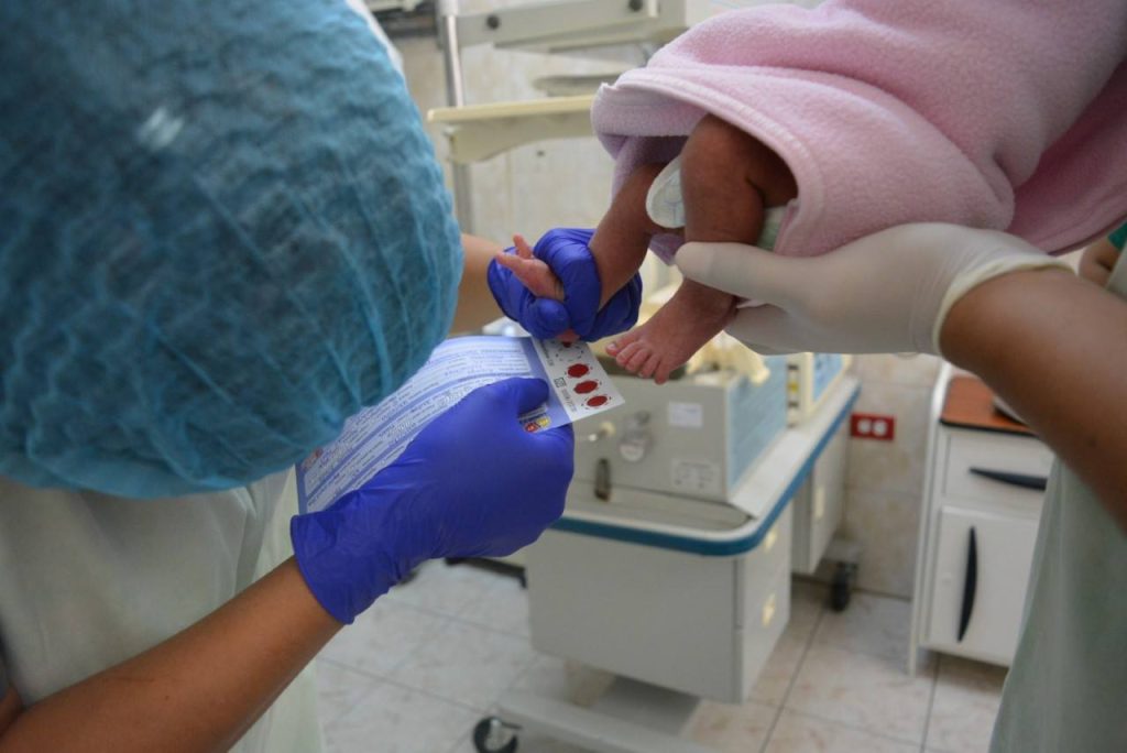 Asambleístas inician fiscalización al área de neonatología del Vicente Corral, en Cuenca, tras pedido urgente de donaciones.