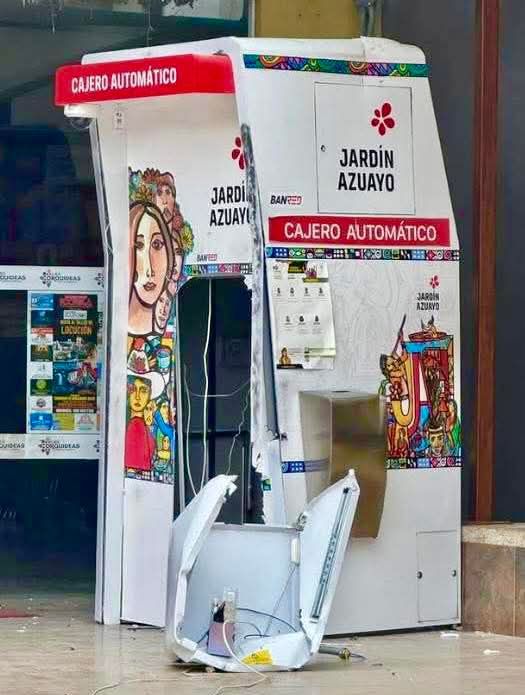 La Policía recuperó en Cuenca, en el sector de Morocho Quigua, el dinero robado de un cajero automático en Gualaceo.