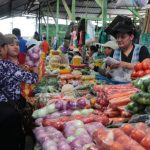 Cuenca sigue con la canasta familiar básica más cara del Ecuador: 857,46 dólares, según el Instituto Nacional de Estadísticas y Censos (INEC).