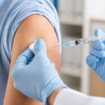 El MSP recomendó la vacunación para reducir el riesgo de contacto. Foto: El Mercurio