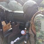 FF.AA decomisan 1.000 gramos de oro en un vehículo durante operativo en Zamora Chinchipe. El material fue incautado.