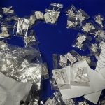 SENAE decomisó un lote de joyas de plata con piedras semipreciosas que traía dos pasajeros desde España. Está valorado en 77.000 dólares.