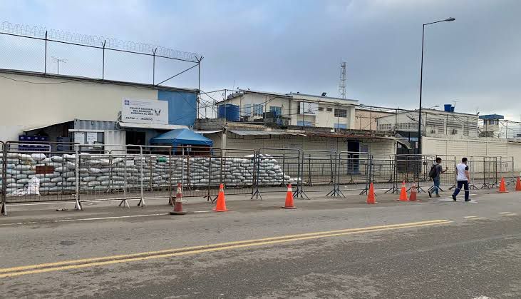 SNAI confirma 13 muertos en nueva masacre en la cárcel de Machala. Se cree que se trata de una disputa entre bandas delictivas.