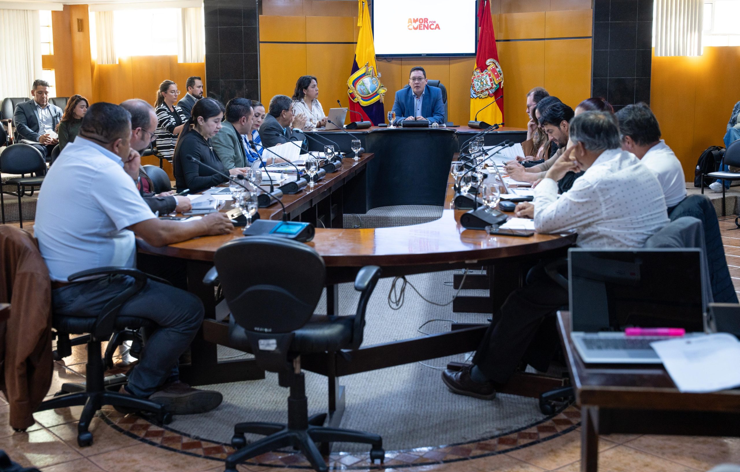 El Concejo Cantonal de Cuenca se reunió este 2 de diciembre de 2025. Foto: Alcaldía de Cuenca