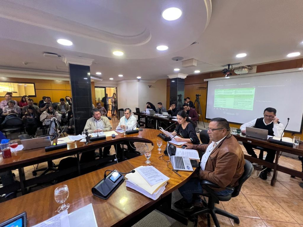 Este 6 de diciembre el Concejo Cantonal aprobó en segundo debate el método de cobro de la tasa de recolección de basura. Foto: Alcaldía de Cuenca