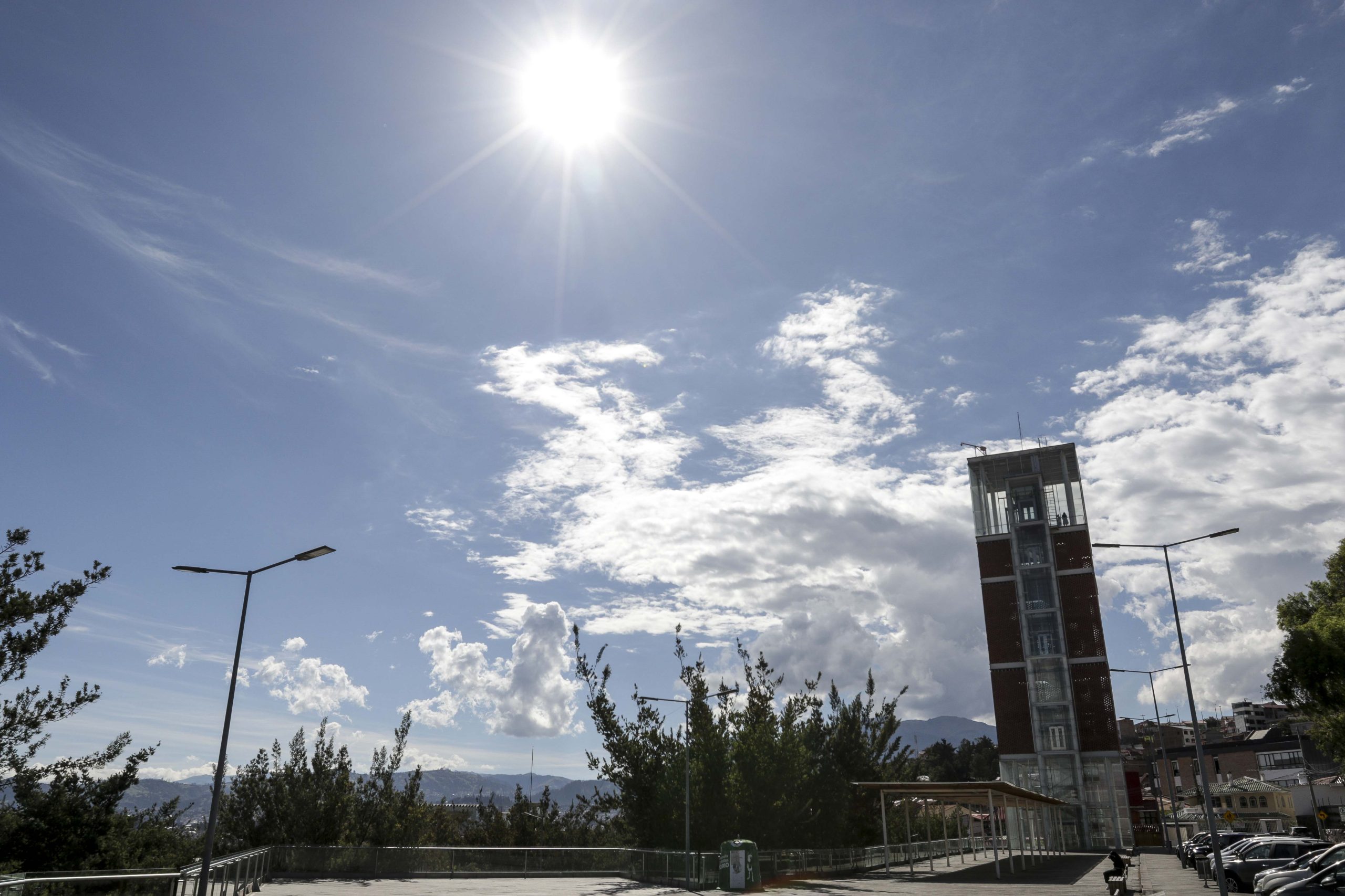 En los últimos días el calor ha sido intenso en Cuenca. Foto: El Mercurio