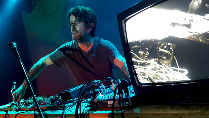 Lucas Werenkraut es uno de los artistas que se presentarán en Cuenca. Foto: Bandcamp