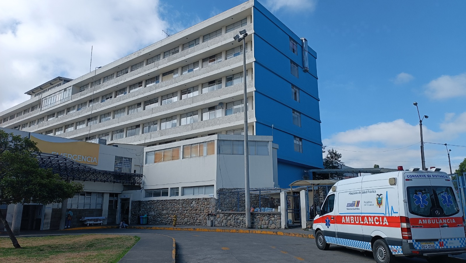 El Gobernador de la provincia informó que los hospitales de Cuenca tienen un abastecimiento del 60 %. /Cortesía