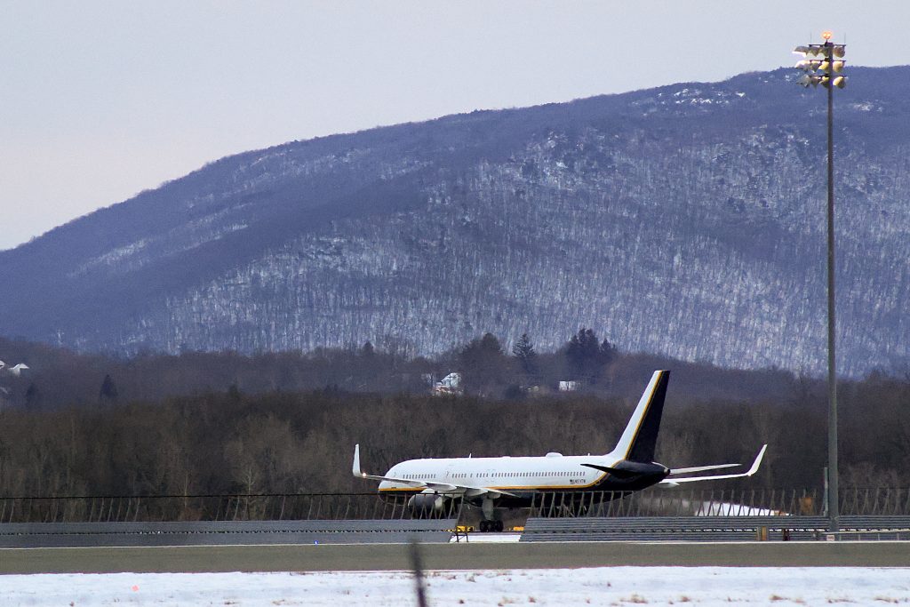 En este avión llegó Nicolás Maduro a Nueva York la tarde de este 3 de enero de 2026. Foto: AFP