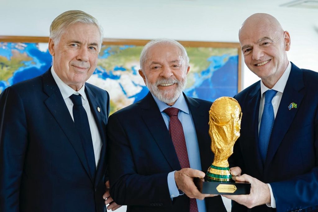 Infantino se reunió este 26 de enero con el presidente de Brasil. Foto: X