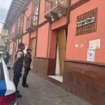 Nuevo robo a un local comercial en el Centro Histórico de Cuenca. Hay una ola de atraco a estos establecimientos.