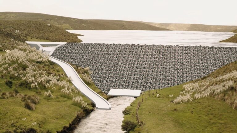 Elecaustro reanuda el proyecto hidroeléctrico Soldados - Yanuncay en Cuenca. Costará unos 92 millones de dólares.