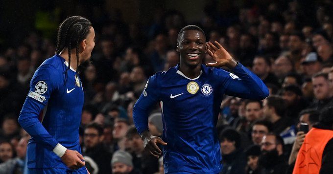 Moisés Caicedo celebra gol en Champions. Foto: Chelsea