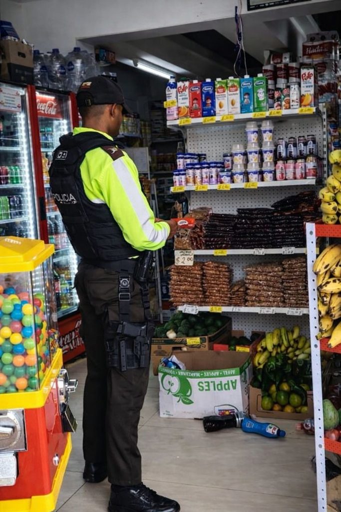 Nuevo robo a un local comercial en el centro de Cuenca. La Policía Nacional investiga.