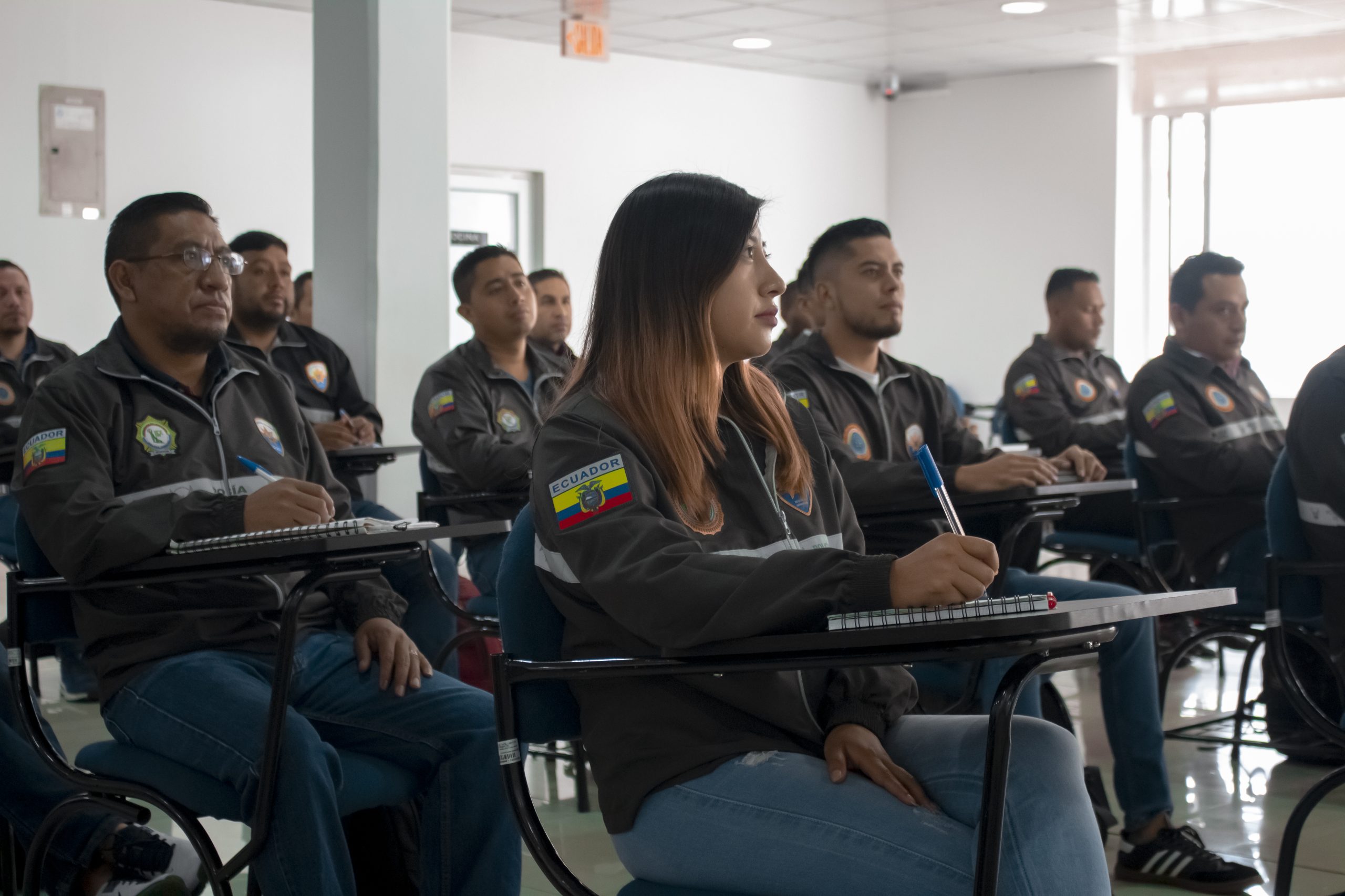 Policía Nacional busca profesores para su instituto. ¿Como postular?. En www.isupol.edu.ec está la lista de requisitos.