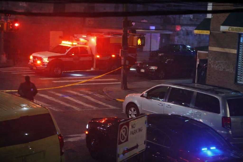 Dos migrantes ecuatorianos fueron atropellados en Queens. Uno murió. Son de Alausí, en Chimborazo.