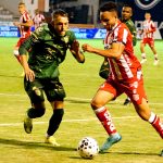 En el estadio Bellavista, Técnico Universitario y Orense empataron el partido. Foto: API