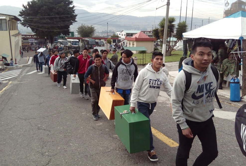 Las Fuerzas Armadas del Ecuador convocan al proceso de reclutamiento de jóvenes varones. /Cortesía