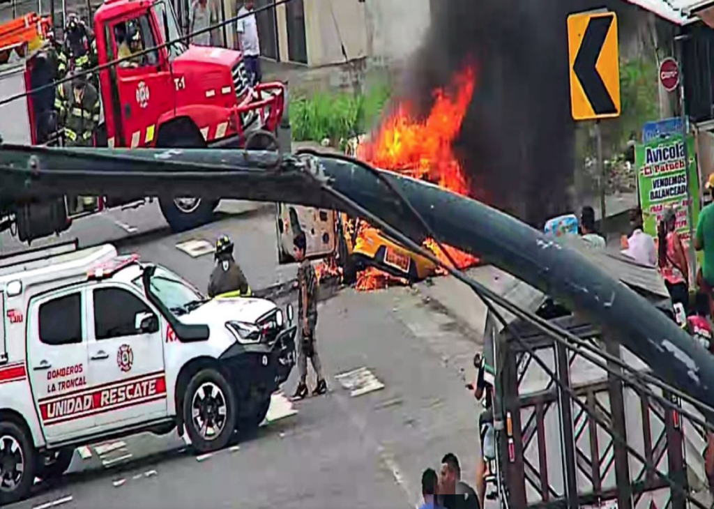 Captura de las imágenes capturadas por las cámaras de video-vigilancia en La Troncal. /Cortesía
