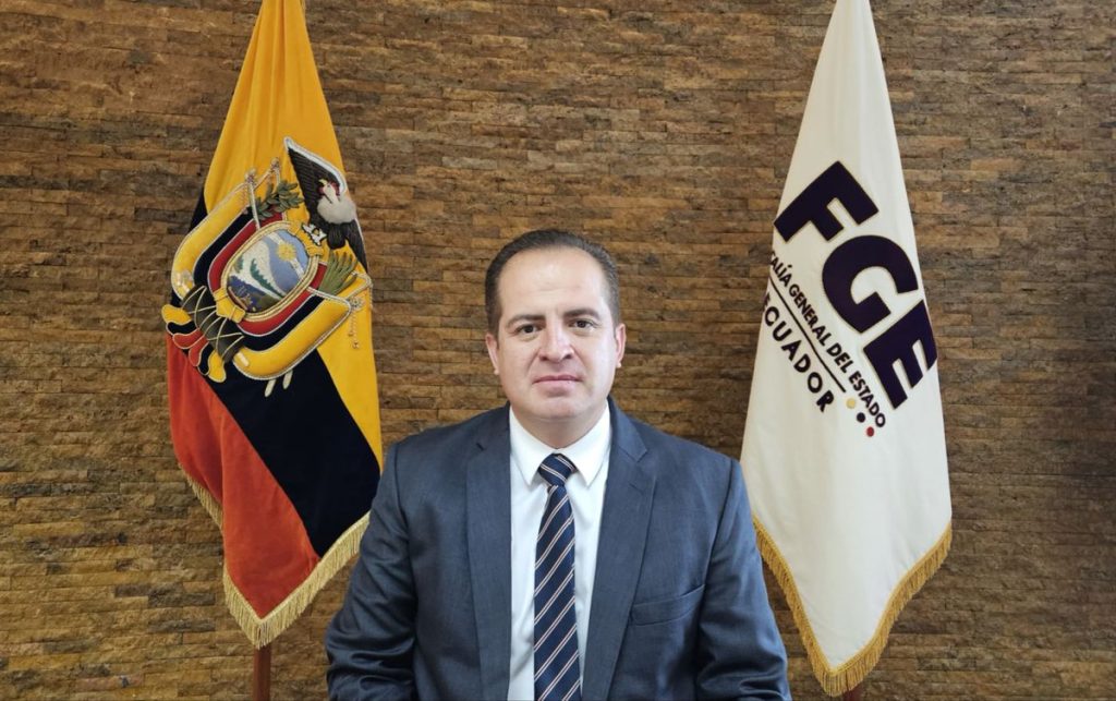 Marcos Flores es el nuevo fiscal provincial de Azuay.
