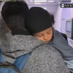 Liam salió de Texas junto a su padre este 1 de febrero de 2026. Foto: ABC NEWS