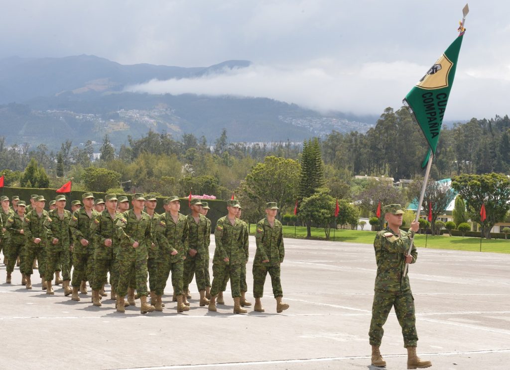 Ejército de Ecuador abre reclutamiento 2026 para bachilleres: fechas, requisitos y edades. El registro es en www.ejercitoecuatoriano.mil.ec.
