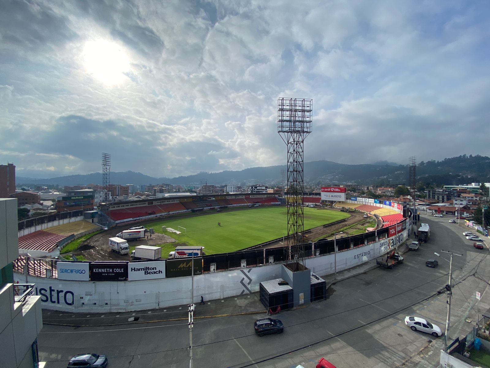 La inspección se realizará para que el Deportivo Cuenca juegue de local la Copa Sudamericana. Foto: Xavier Caivinagua/El Mercurio