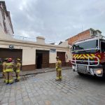 Bomberos de Cuenca apagaron el incendio este 18 de febrero de 2026. Foto: Xavier Caivinagua/El Mercurio