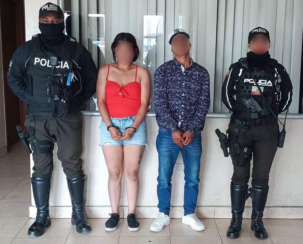 Dos detenidos en la Feria Libre dejó un operativo. Foto: Policía Nacional
