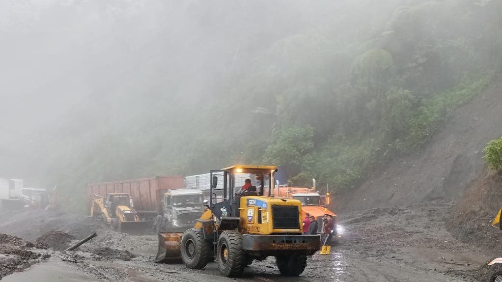 Lluvias afectan a Azuay, Cañar y El Oro. Hay desbordamientos, inundaciones y deslaves.