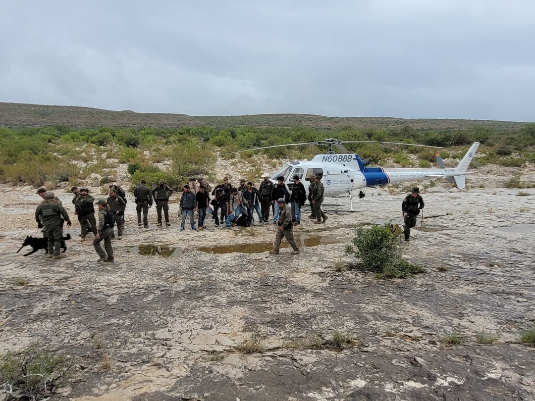 241 migrantes ecuatorianos detenidos en la frontera de EE.UU., según datos de Customs and Border Protection (CBP).