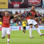 Deportivo Cuenca ganó a Barcelona la noche del 1 de marzo de 2026. Foto: API