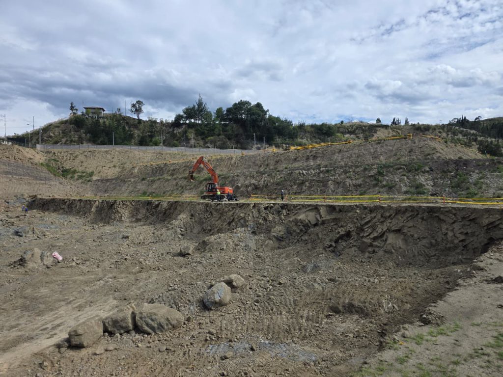 Los cierres se deben a la construcción de la planta de tratamiento de aguas residuales de Guangarcucho. Foto: ETAPA