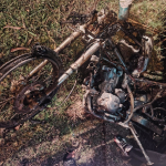 Así terminó una motocicleta que se quemó en el sector de El Tablón, en Miraflores. /Cortesía