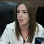 Alexandra Quintanilla, viceprefecta de Azuay, conducía con licencia caducada desde 2021. /Cortesía