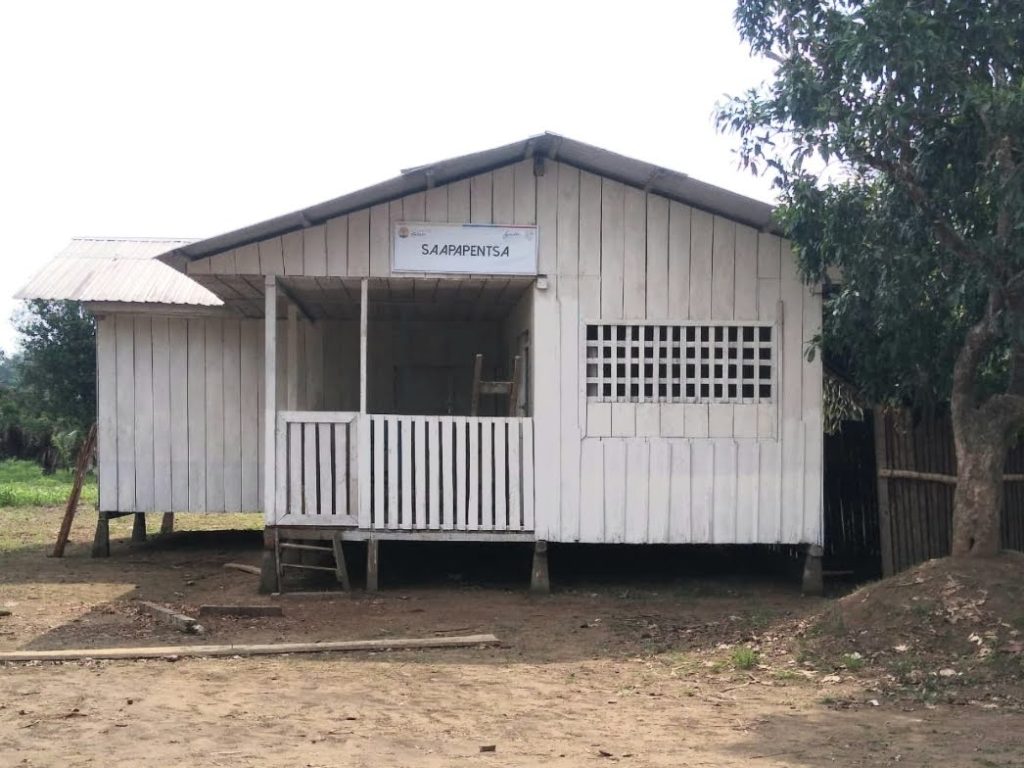 Este es el puesto de salud que hay en la comunidad de Saapapentsa, en Taisha.