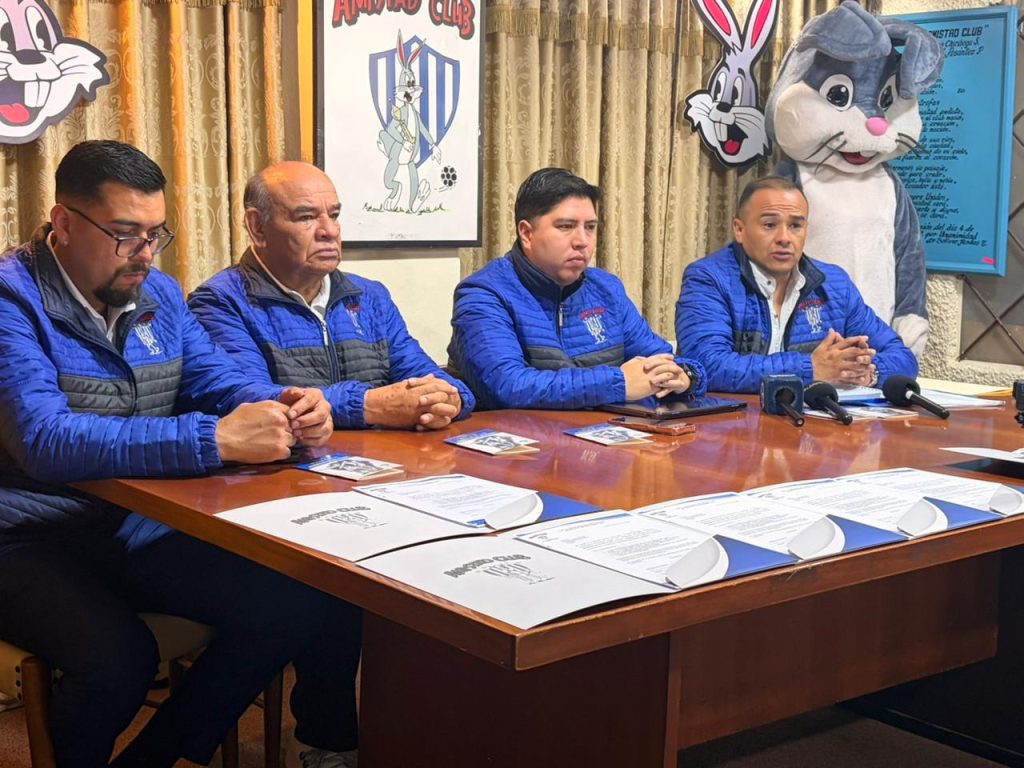 Dirigentes de Amistad Club informaron de los equipos que se suman al Mundialito 2026. Foto: El Mercurio