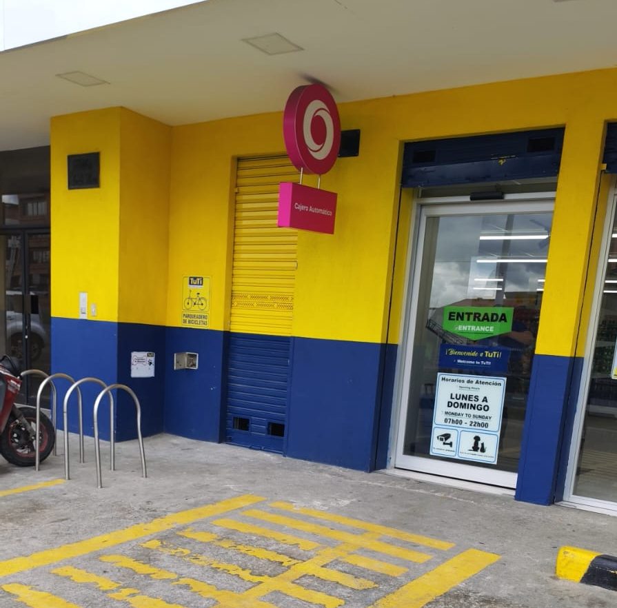 Cajero Automático en la avenida de las Américas.