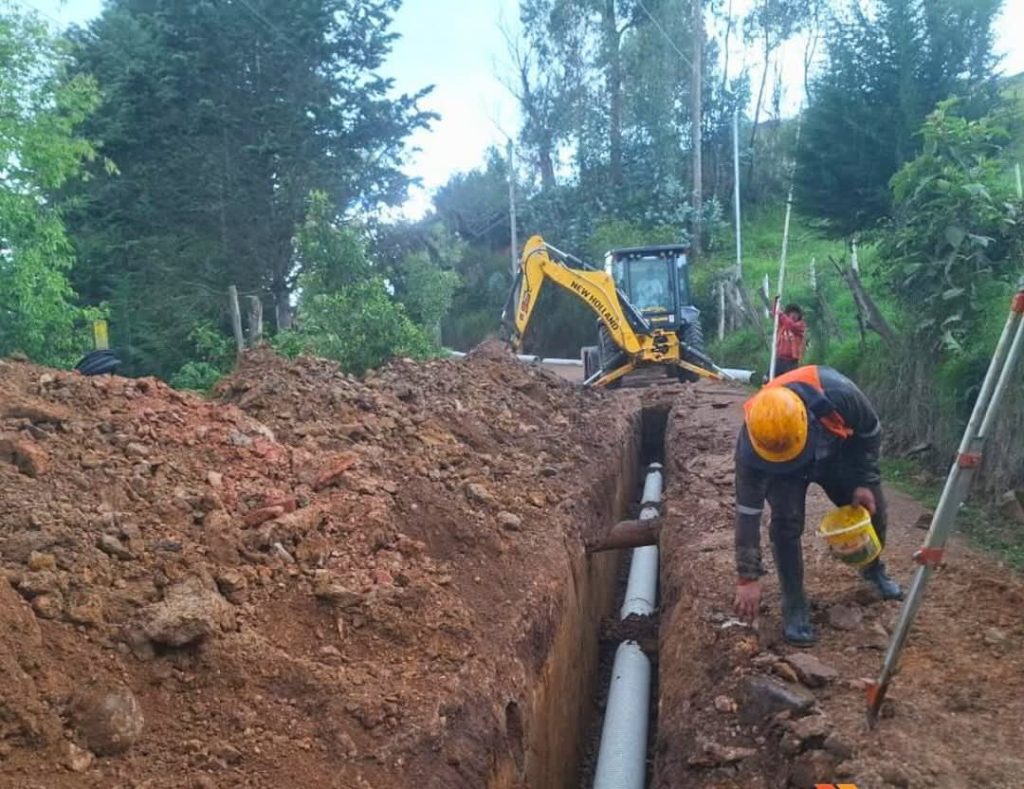 Construcción del interceptor marginal al Río Tutupali.