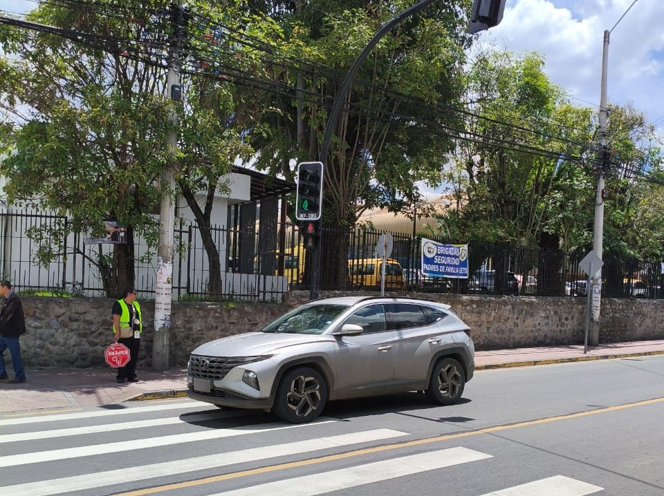 Los conductores deben tomas las debidas precauciones este 7 de marzo de 2026. Foto: EMOV