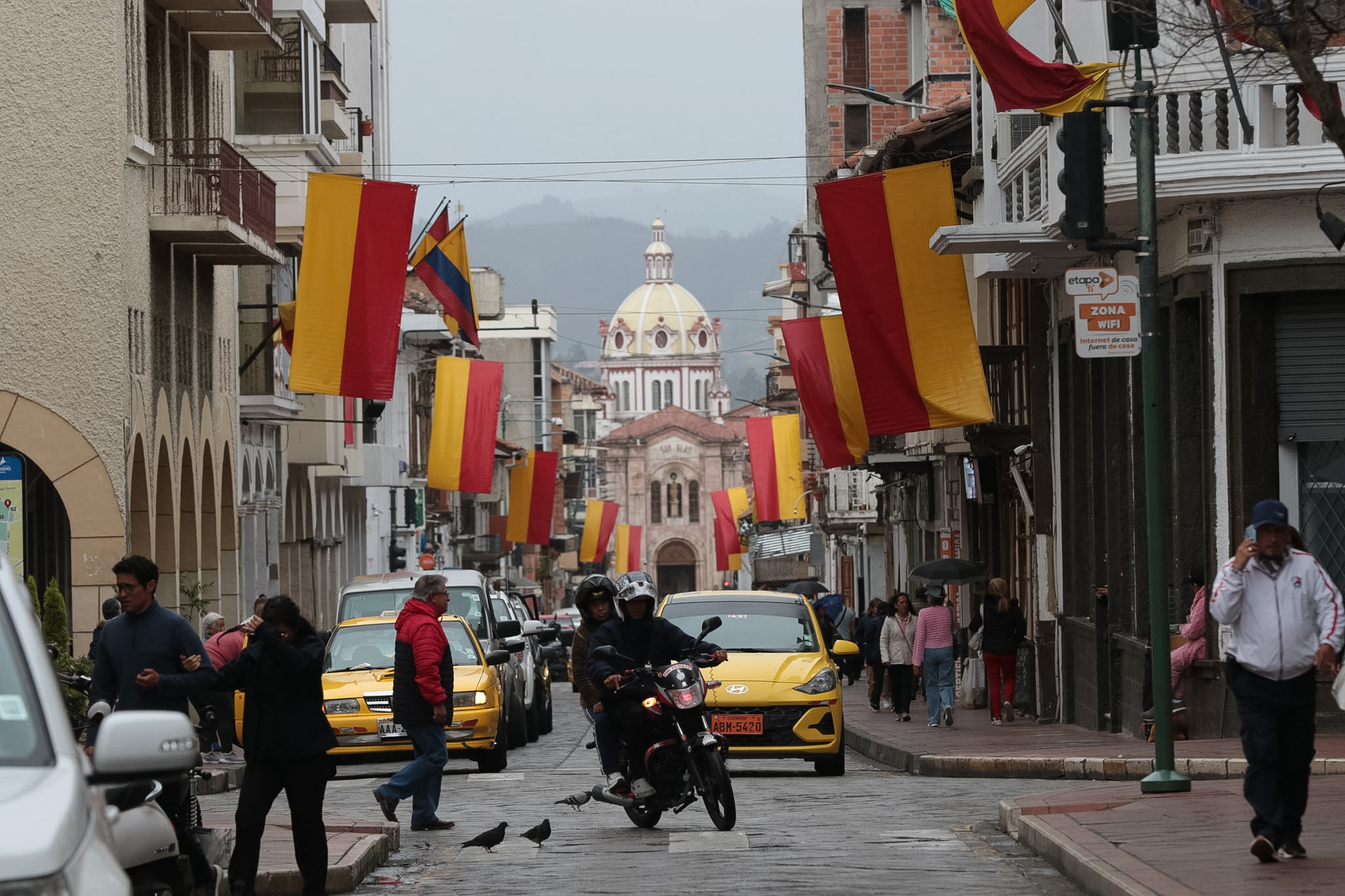 Cuenca vivirá sus fiestas de fundación hasta el 13 de abril. Foto: El Mercurio