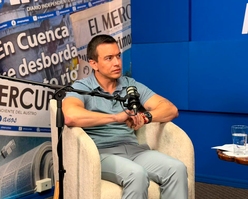 El presidente Daniel Noboa anunció sobre los peajes que tendrán dos vías del Azuay. Foto: El Mercurio