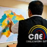 CNE reduce concejales urbanos en Cuenca y genera polémica por El Carmen de Pijilí en Azuay.